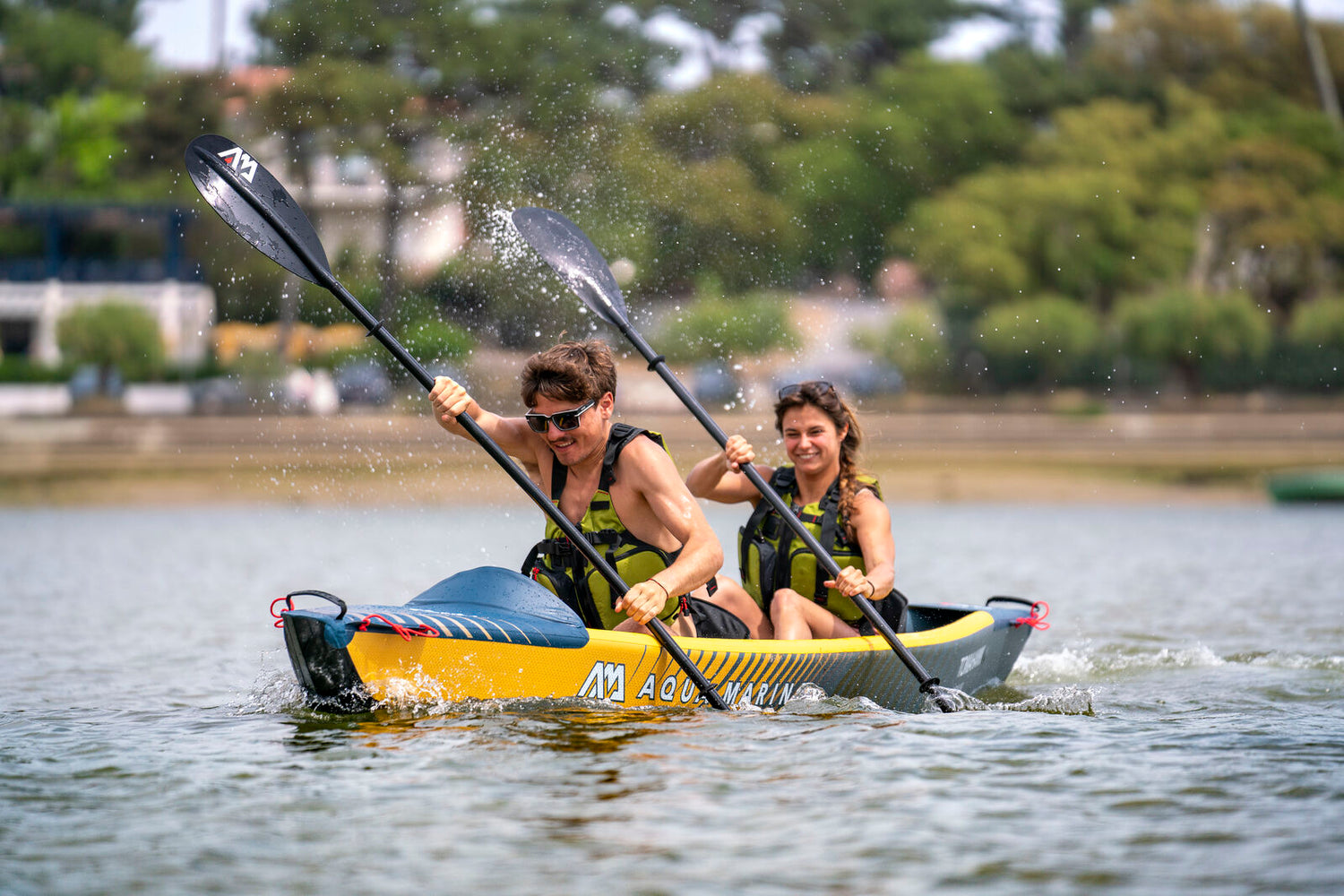 Couple paddling Aqua Marina Tomahawk Air-K 440.