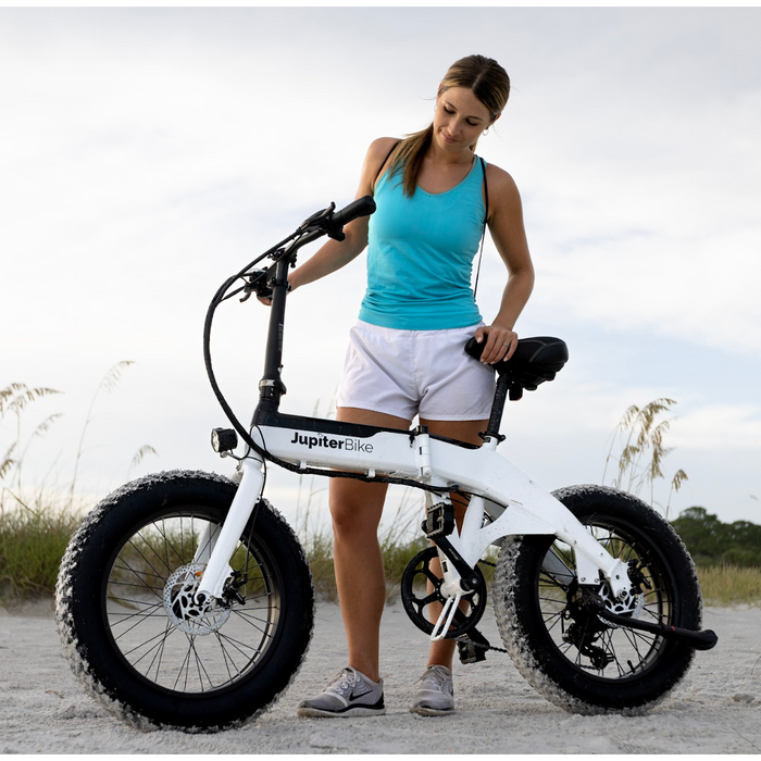 Jupiter Bike Defiant: Foldable, 40+ Mile Range E-Bike for Beach Life! — Current Riders